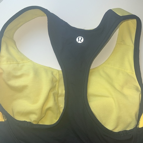 Lululemon Cardio Kick Tank
Mellow Lemon / Burning Yellow / Inkwell - Picture 5 of 9